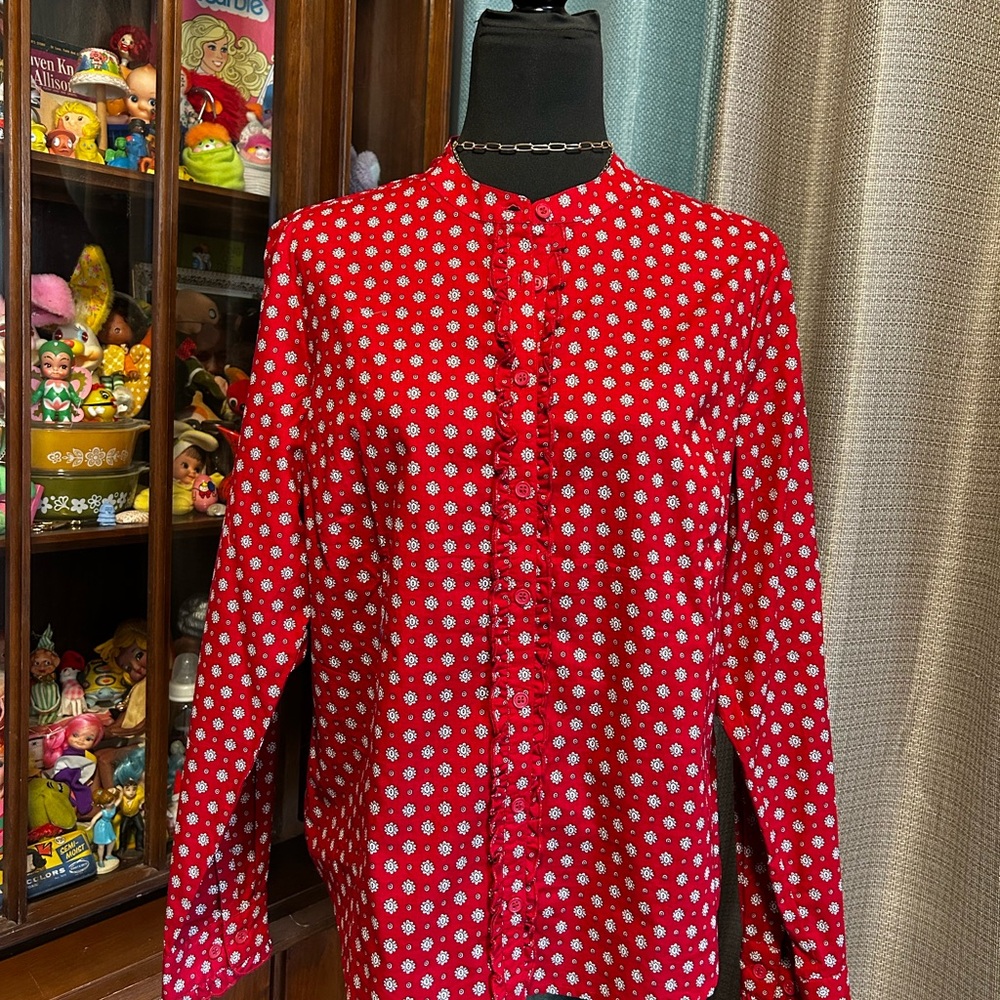 Orvis Red and White Ruffle Trim Blouse NWOT- Size M- 100% Cotton